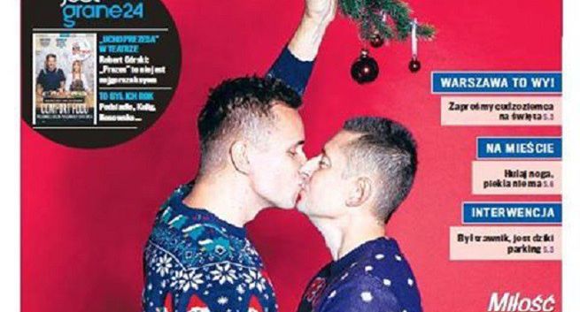 Burza po okładce Magazynu „Gazety Wyborczej” z całującym się Dawidem i Jakubem. Publikację krytykują prawicowe media