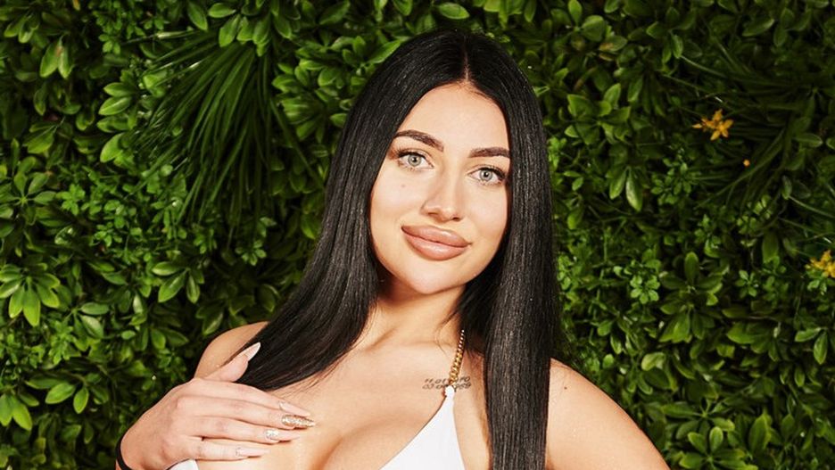 Julia jest uczestniczką 7. edycji "Love Island"