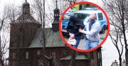 Przyjechali po księdza Jacka. "Przyjął z kamienną twarzą".