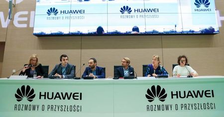 Czy sztuczna inteligencja zniszczy nam życie? Rozmowy o przyszłości z Huawei