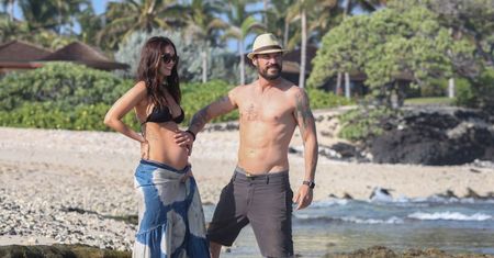 Ciężarna Megan Fox z mężem na Hawajach! (ZDJĘCIA)