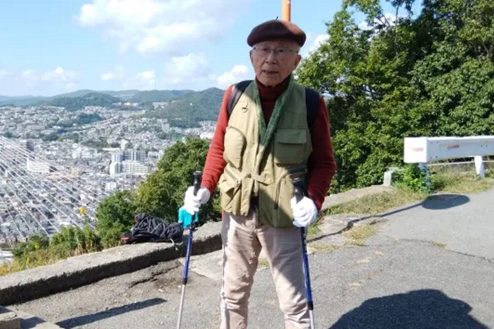 95-letni kardiolog zdradza sposoby na długie życie. Każdy dzień zaczyna prostym nawykiem