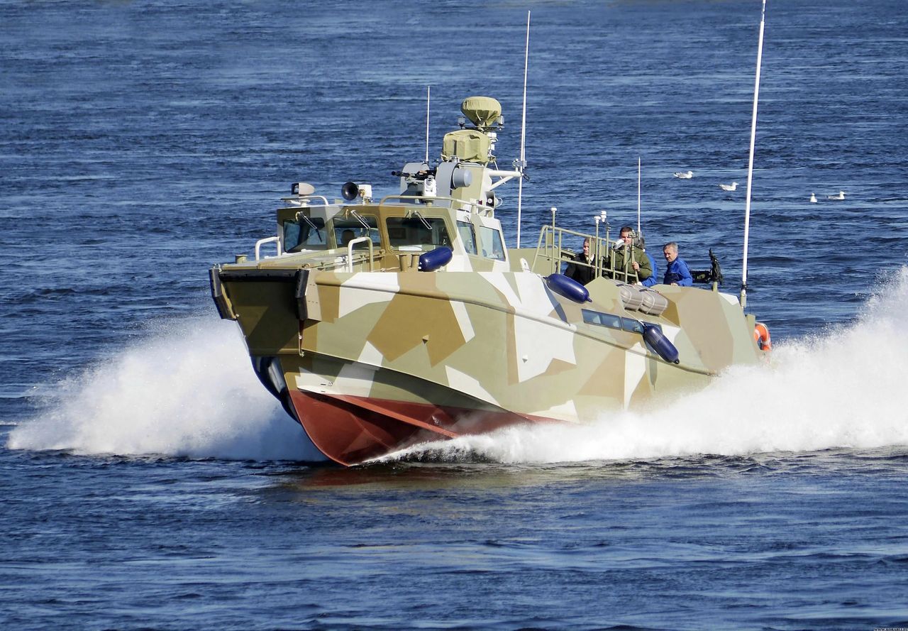 Rosyjskie łodzie Raptor. Broń morskiego specnazu - Rosyjska łódź patrolowa Raptor