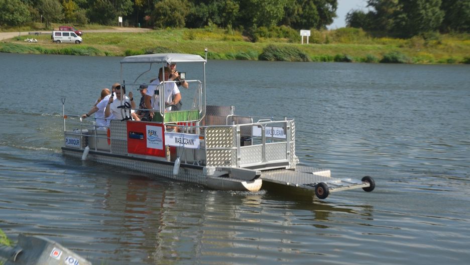 Nowa przeprawa promowa połączyła dwa wrocławskie osiedla