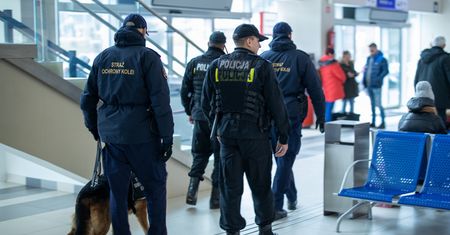 Dantejskie sceny na dworcu w Gliwicach. 16-letni napastnik miał nóż