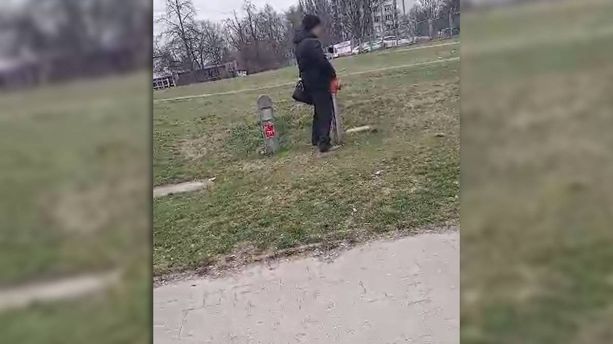 Mężczyzna dopuścił się obscenicznego aktu wobec ulicznego hydrantu