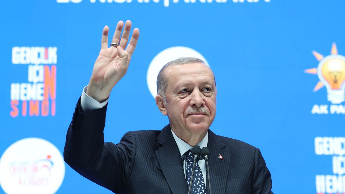 ANKARA, TURKIYE - APRIL 25: Turkish President and Leader of the Justice and Development (AK) Party, Recep Tayyip Erdogan greets the crowd during the âRight Now for the Youthâ Event held by the AK Party Youth Branch Presidency in Ankara, Turkiye on April 25, 2023. (Photo by Mustafa Kamaci/Anadolu Agency via Getty Images)