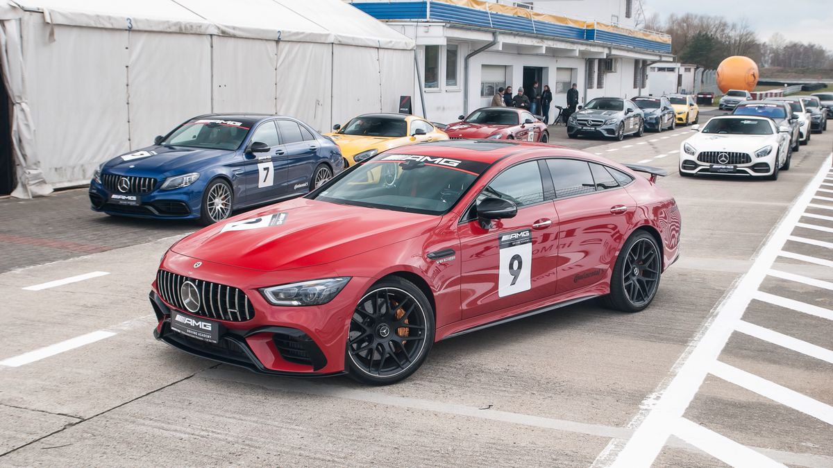 Każdym z tych aut można się przejechać i sprawdzić, jak radzą sobie w wymagających warunkach.