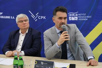 Szybka kolej zdmuchnie ludzi na peronie pod CPK? Wiceminister: "Głupota niestety sięga coraz wyżej"