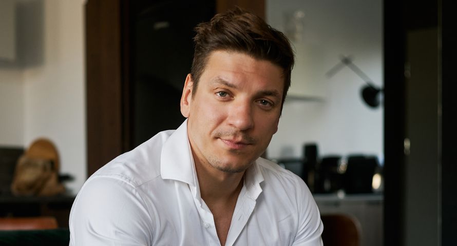 Wojtek Kardyś ofiarą internetowego hejtu. W sprawę zaangażowana została policja