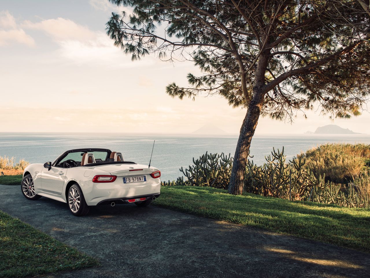 Fiat 124 Spider już w Polsce! Znamy ceny i wyposażenie