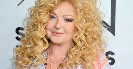 Magda Gessler nie do poznania na nowym zdjęciu. Fani zdezorientowani: "Gdzie się podziały PIĘKNE LOKI?" (FOTO)