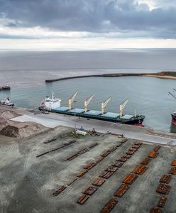 Rosyjski statek-bomba zrzucił ładunek. Tuż u wybrzeży wysp