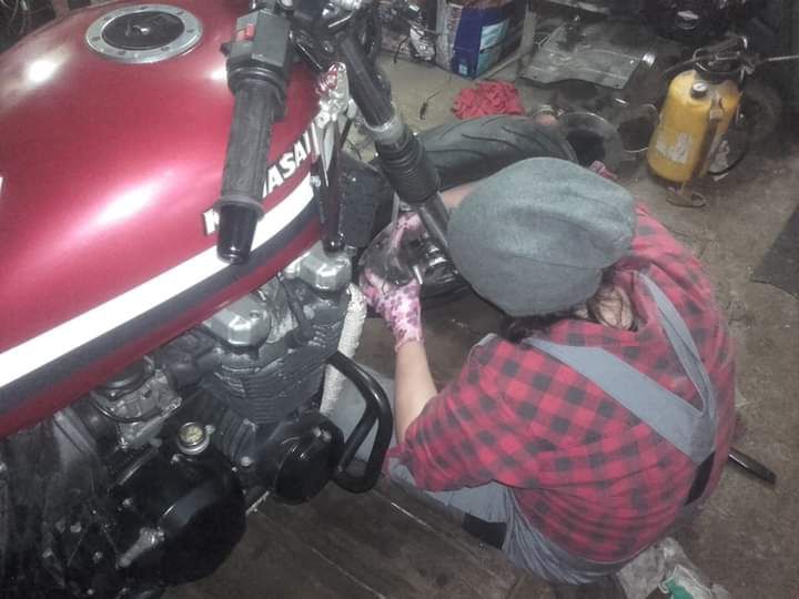 Mechanika motocyklowa wciągnęła Kasię bez reszty