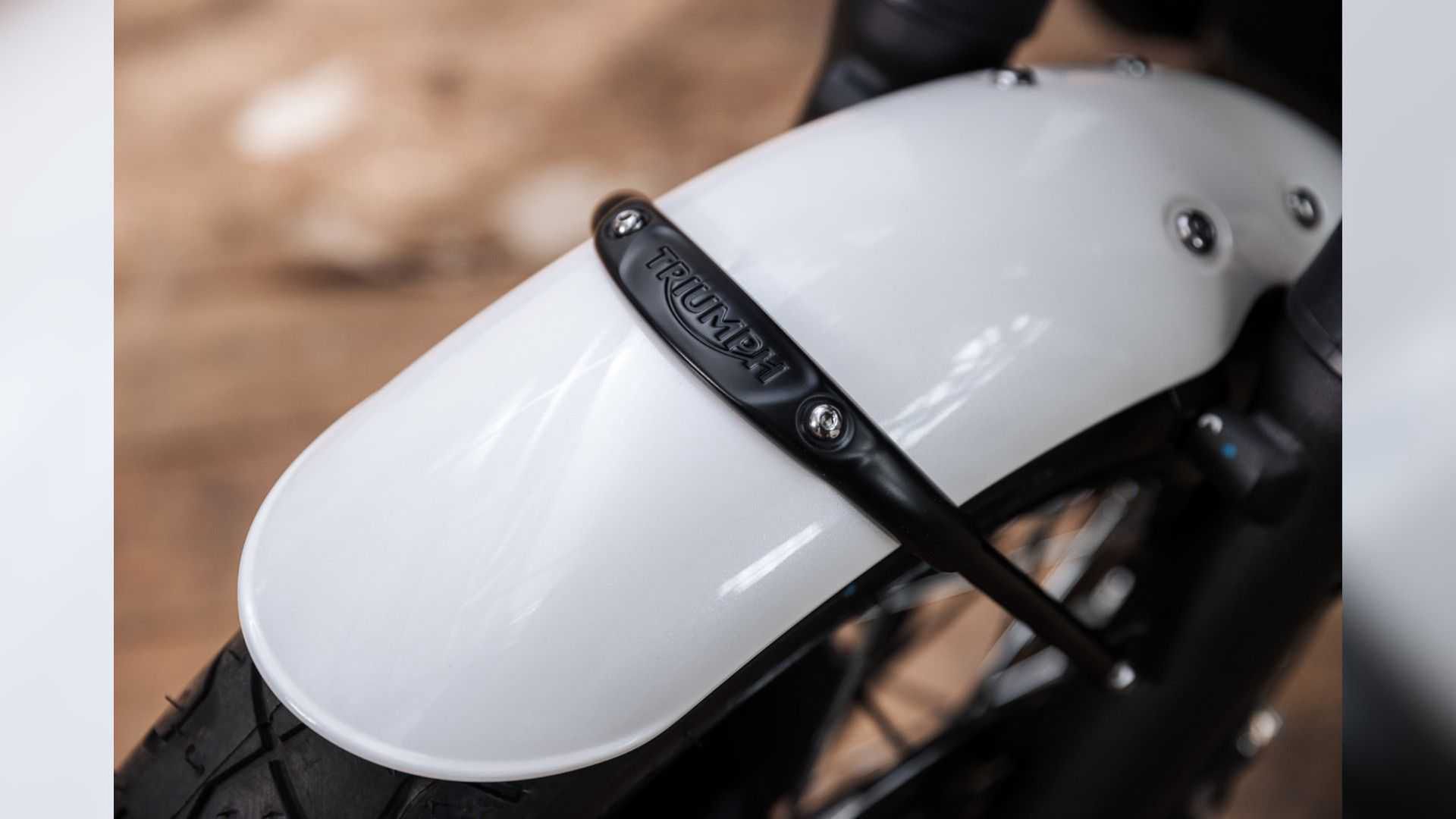 Triumph Bonneville T120 Black DGR