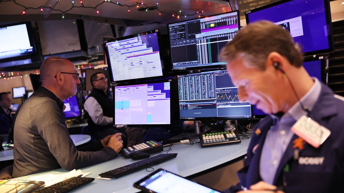 Markets Open On Wednesday After Losing Some Ground To Begin The YearMichael M. Santiago