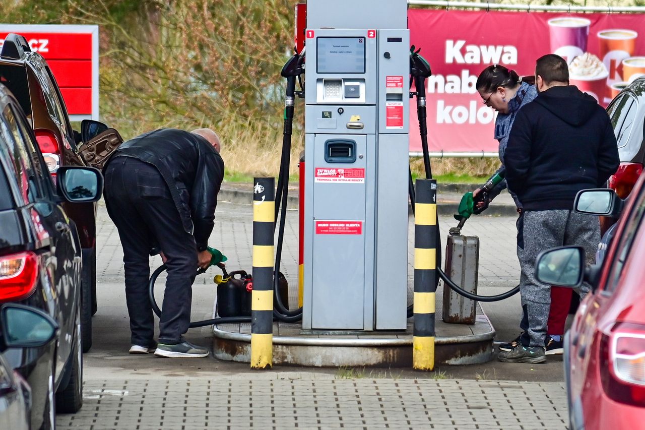 Zmiany w pakiecie CPN? Ekonomiści wyliczyli, co się stanie z cenami paliw