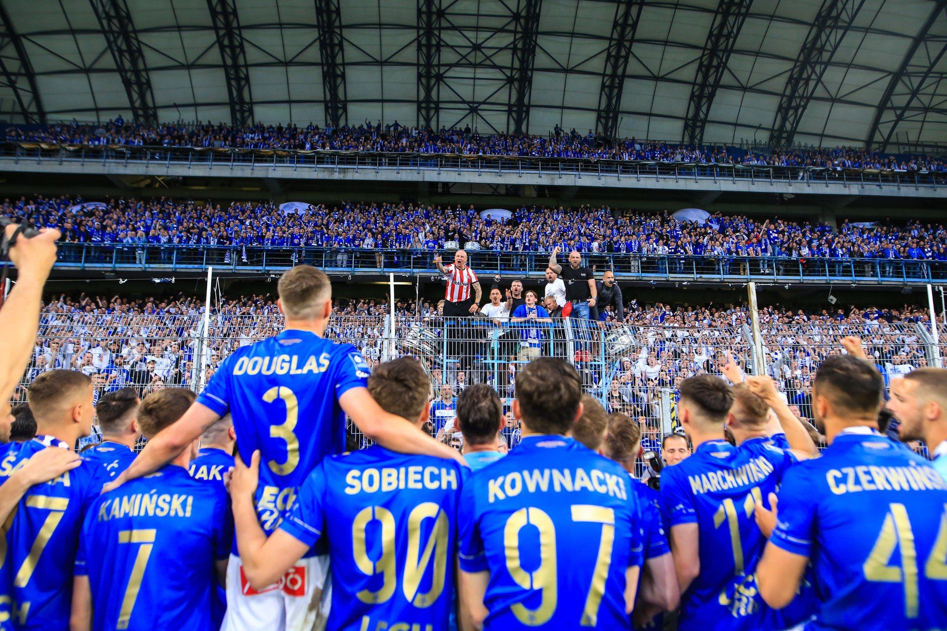 LECH POZNAN - ZAGLEBIE LUBIN , MISTRZOSTWO POLSKI , MISTRZ POLSKI