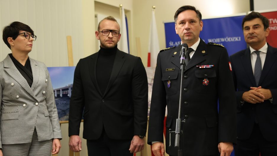 Tychy: podpisano umowę na rozbudowę bazy Państwowej Straży Pożarnej. Nowy magazyn PSP poprawi warunki pracy strażaków i zadba o obywateli