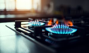 Ceny gazu spadają na potęgę. Rozejm USA-Iran odblokuje Ormuz