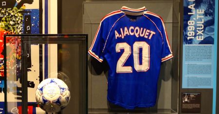 Francja – Brazylia 1998. Wielki wieczór „Zizou”, tajemnica Ronaldo i wypracowanie wygrzebane po latach