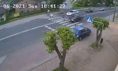 Śląsk. Kierowca prawie rozjechał dziecko na hulajnodze. Nagranie szokuje