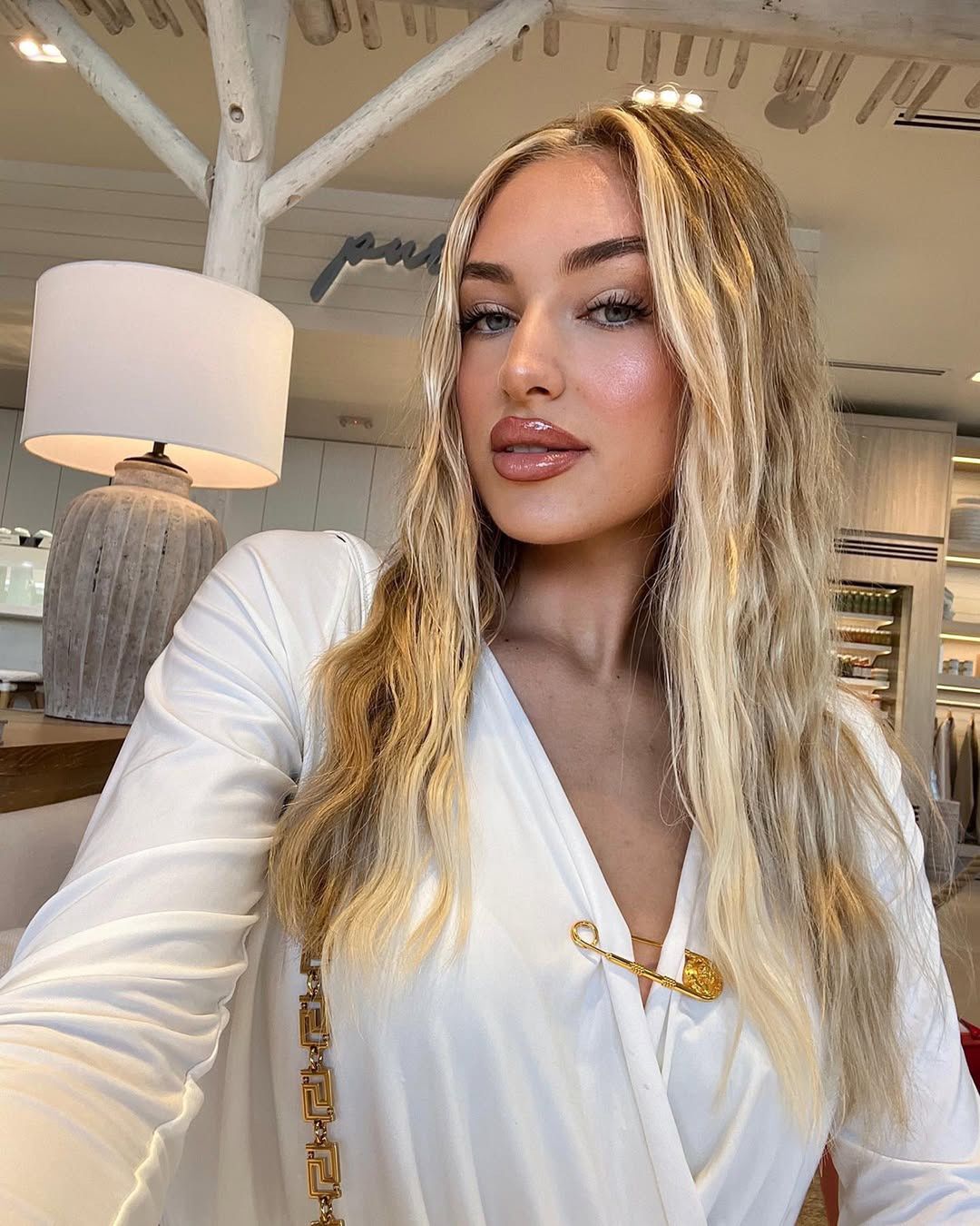 Caroline Derpienski