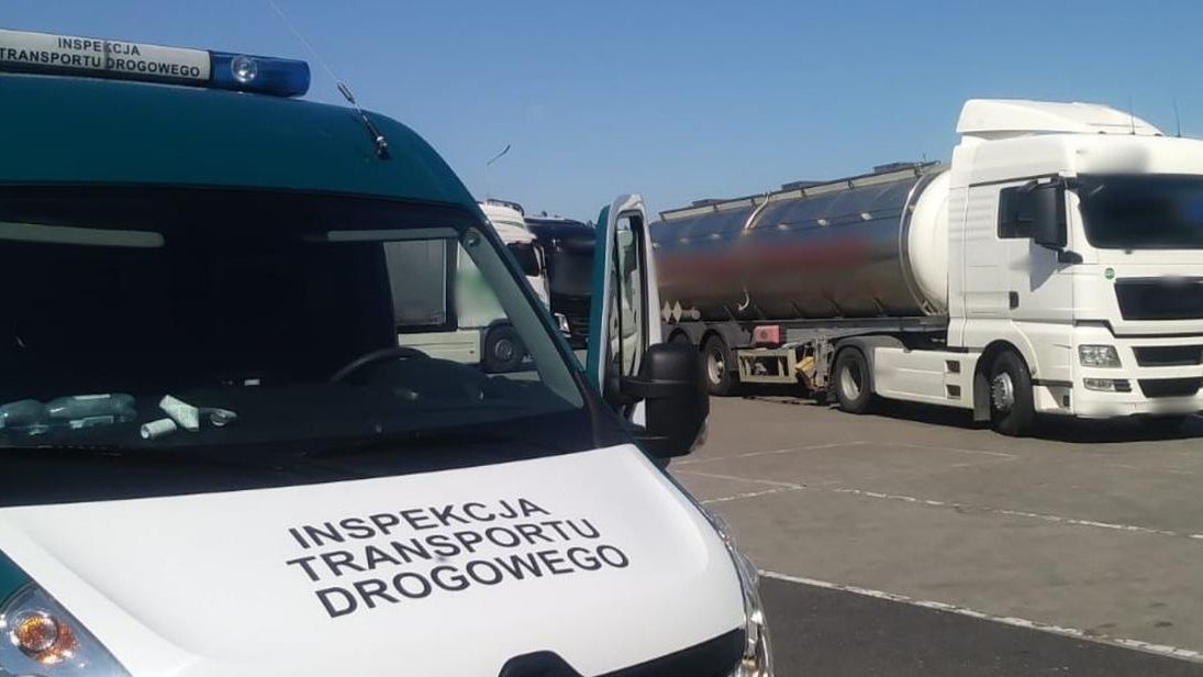 ZATRZYMANE CYSTERNY WIOZŁY WINO NA BIAŁORUŚ 