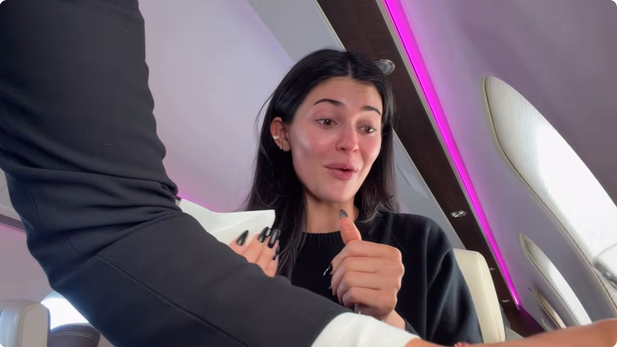 Kylie Jenner relacjonuje podróż prywatnym samolotem