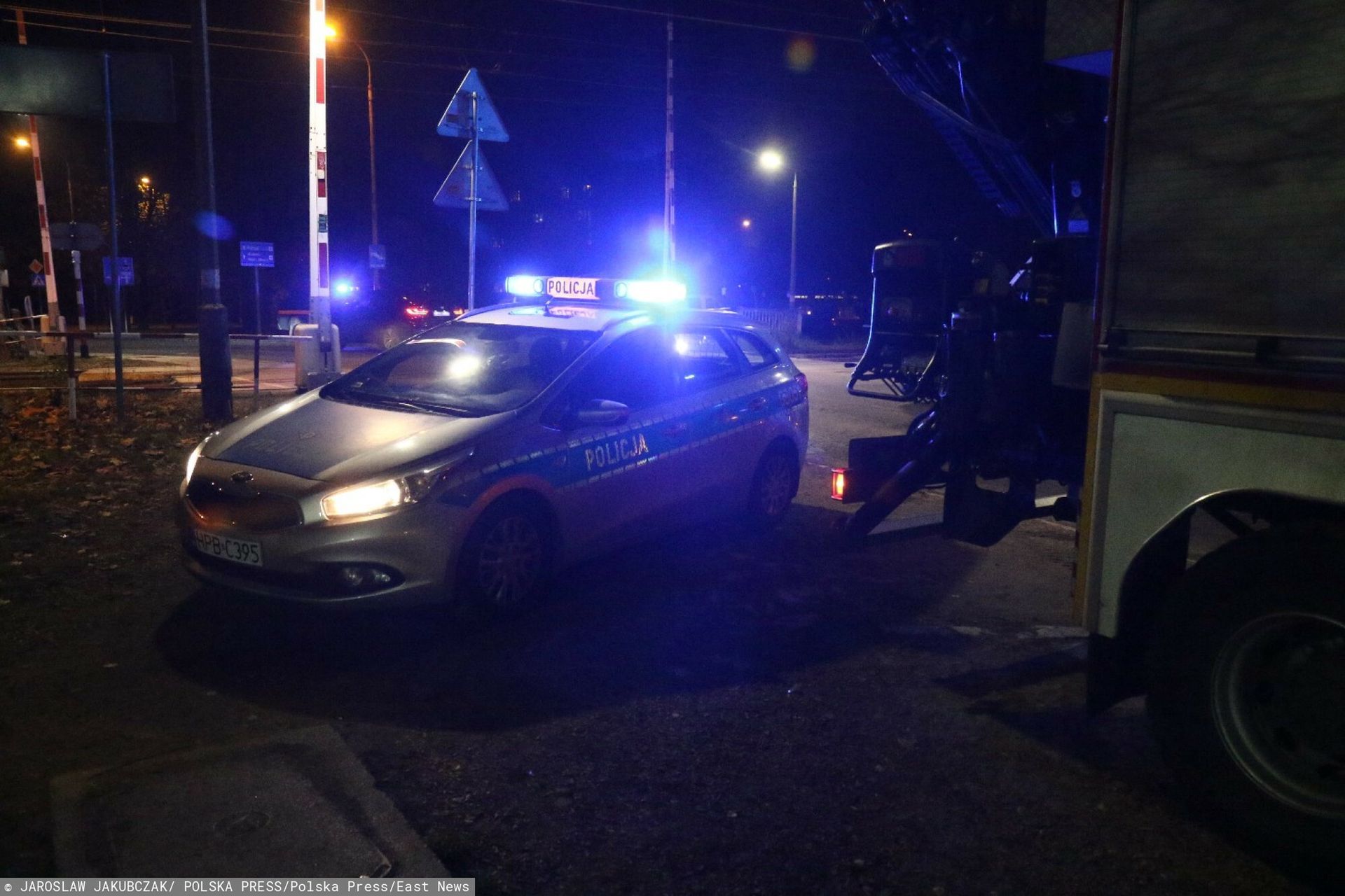 wiadomości,aktualności,WP Wiadomości Śmiertelny wypadek na przejeździe kolejowym. Nie żyje jedna osoba