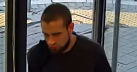 Centrum Poznania. On się nie krępował. Szuka go policja