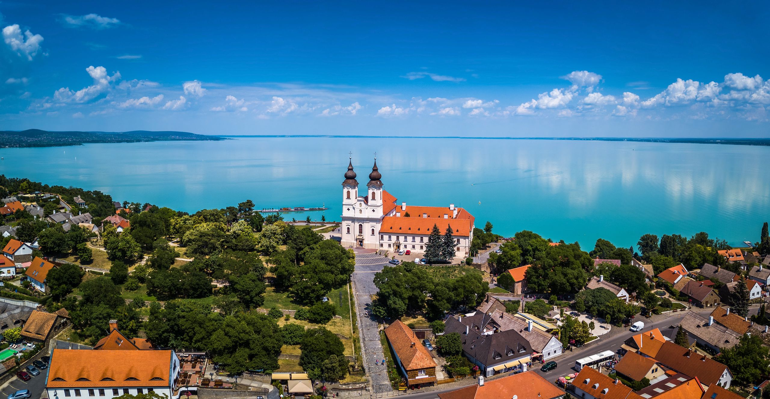 Tihany - jedno z ciekawszych miejsc nad brzegiem Balatonu