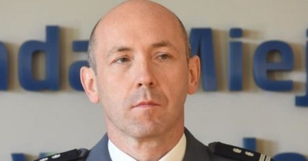 Skandal w policji. Komendant zaszczepił się poza kolejnością. Stracił pracę