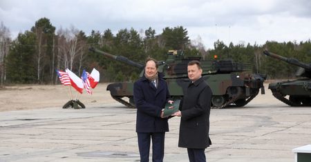 "Ważny dzień dla współpracy Polski i USA". Podpisano kontrakt na prawie 5 mld dolarów