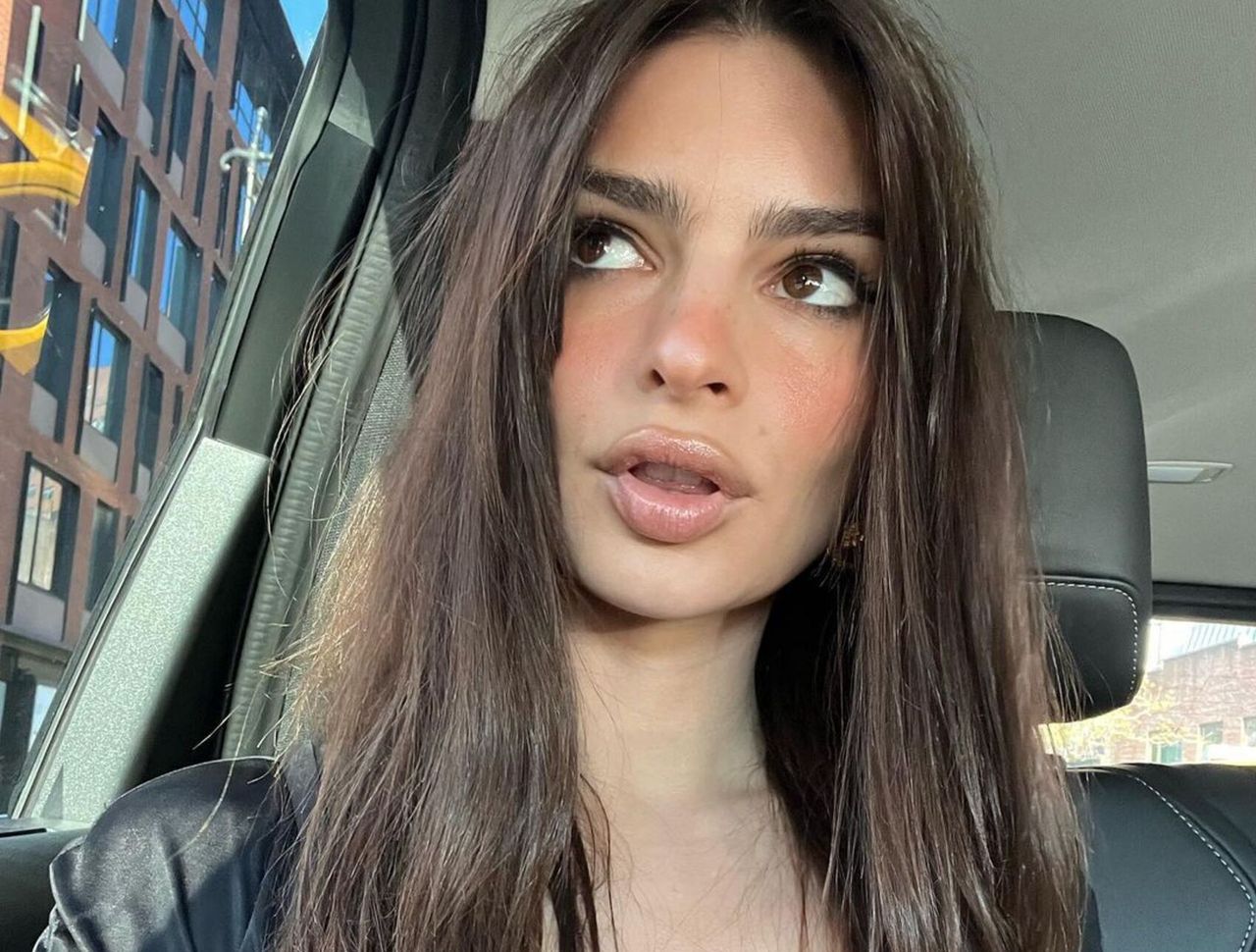 Emily Ratajkowski w popołudniowych okolicznościach