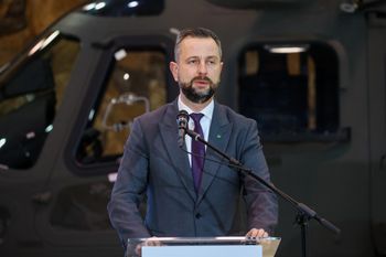 Szef MON o wypowiedzeniu konwencji ottawskiej. Wspomniał o dacie