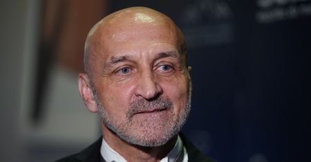 Musi zarabiać 18 tys. zł co miesiąc i się skarży. "Sądy mnie na to skazały"