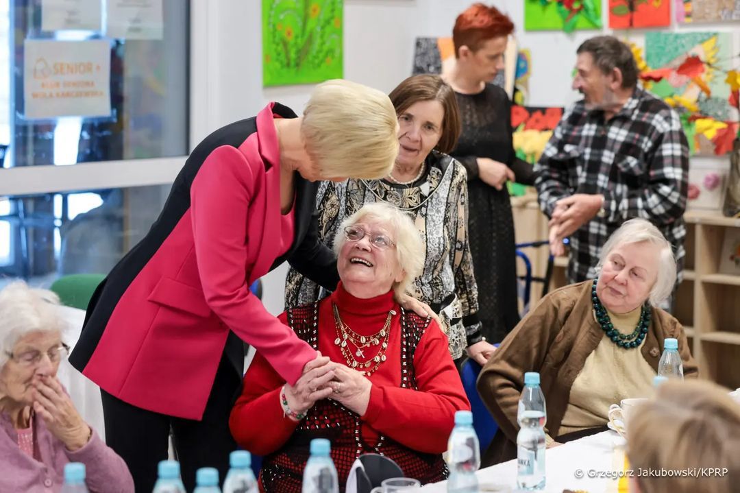 Agata Duda na spotkaniu z seniorami Instagram/pierwszadama_akd