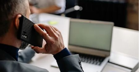 Kobieta z Zamościa zadzwoniła na "997". Straciła 440 tysięcy złotych