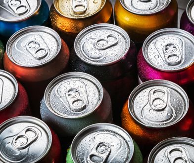 Interes kwitnie. Pełnoletni kupują taniej i sprzedają drożej nieletnim