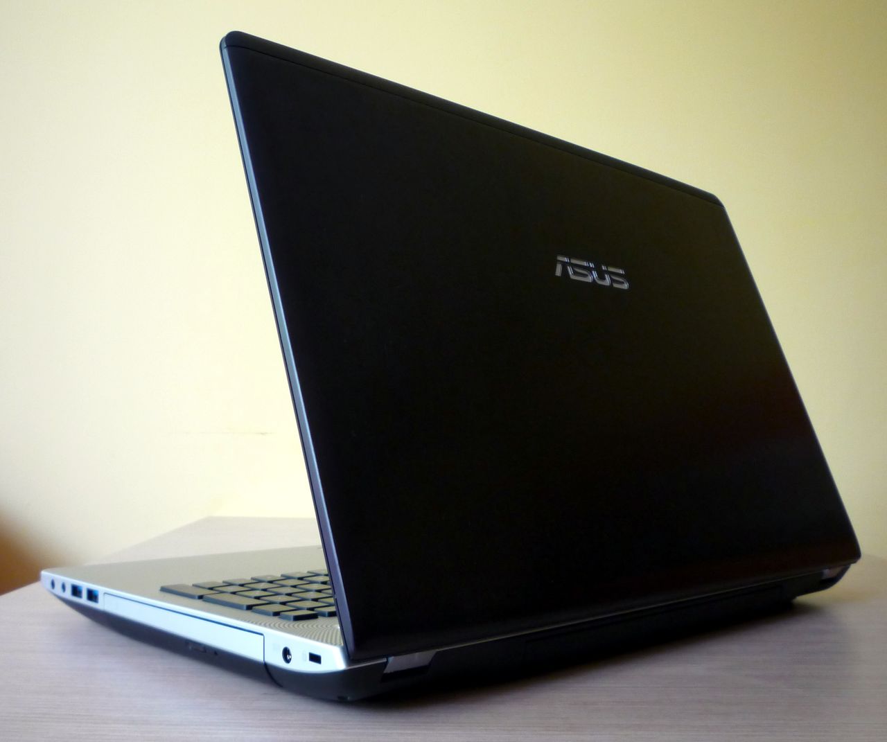 Asus N56VM