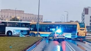 Słupsk: Wypadek autobusu MZK. Kierowca i pasażerka w szpitalu
