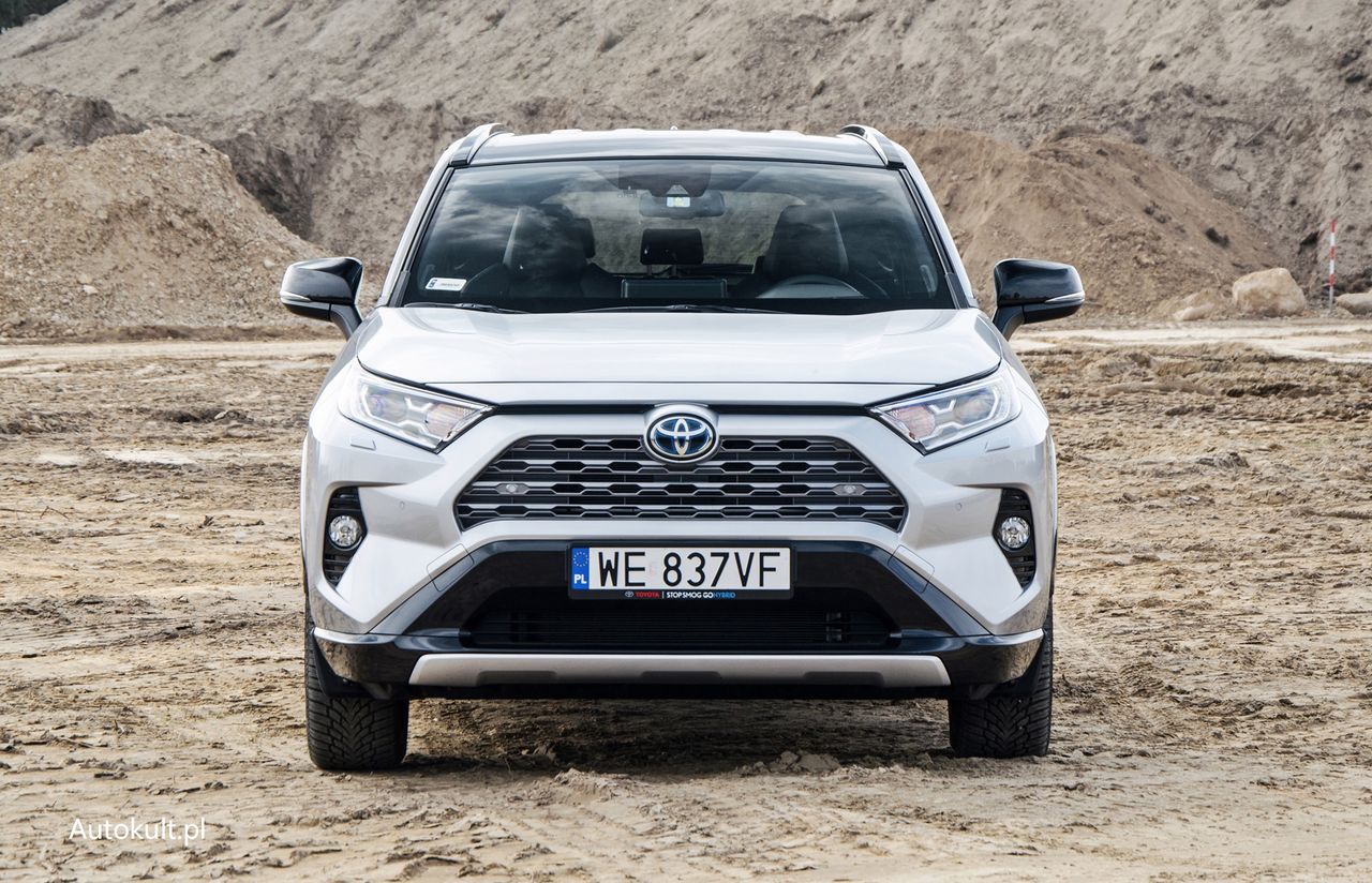 Toyota RAV4 światowym nr 1. W segmencie SUV liderami auta z Azji