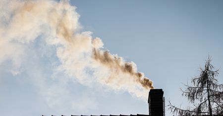 Drogi prąd i gaz to zagrożenie dla jakości powietrza w Polsce