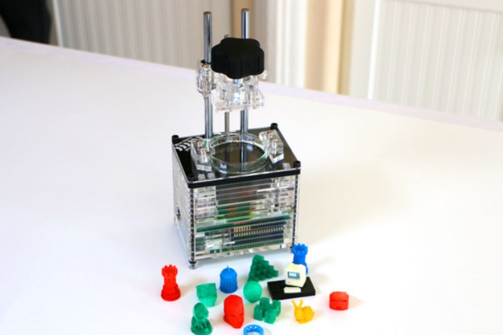Tak wygląda przełom w druku 3D: najmniejsza na świecie drukarka iBox Nano 3D 1