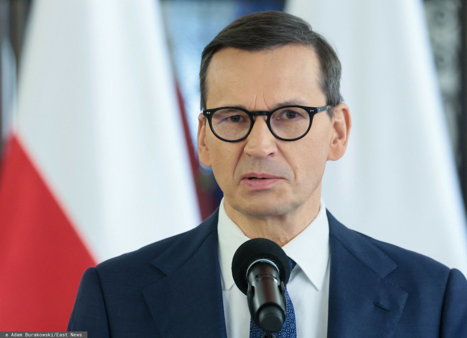 Zagraniczny dziennik o Polsce. Morawiecki nazwał Sikorskiego kłamcą