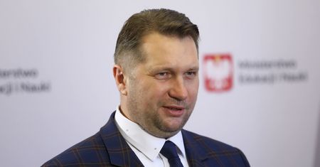 Czarnek o oświadczeniu byłych ambasadorów ws. sytuacji na granicy z Białorusią: "To postawa, którą śmiało można nazwać zdradą stanu"