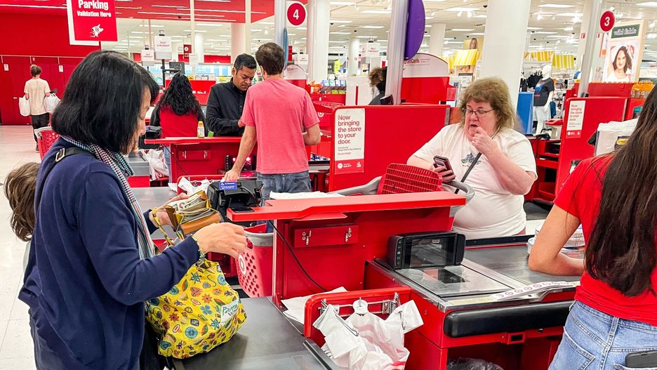 Wojtek Laski - r�?ne 2
Fot. Wojtek Laski/East News Los Angeles, USA, 27.05.2024. Sklep sieci Target.
Wojtek Laski