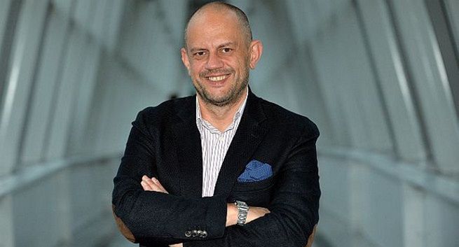 Jacek Laskowski oskarżony o rasizm. TVP nie odsunie go od komentowania meczów