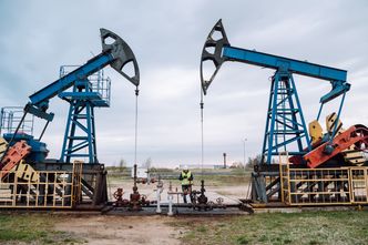 Ropa tanieje. Inwestorzy boją się recesji i patrzą na Iran